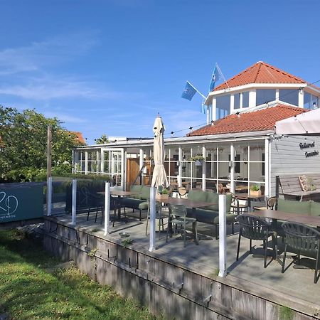 Strandhotel Dennenbos Oostkapelle Eksteriør billede