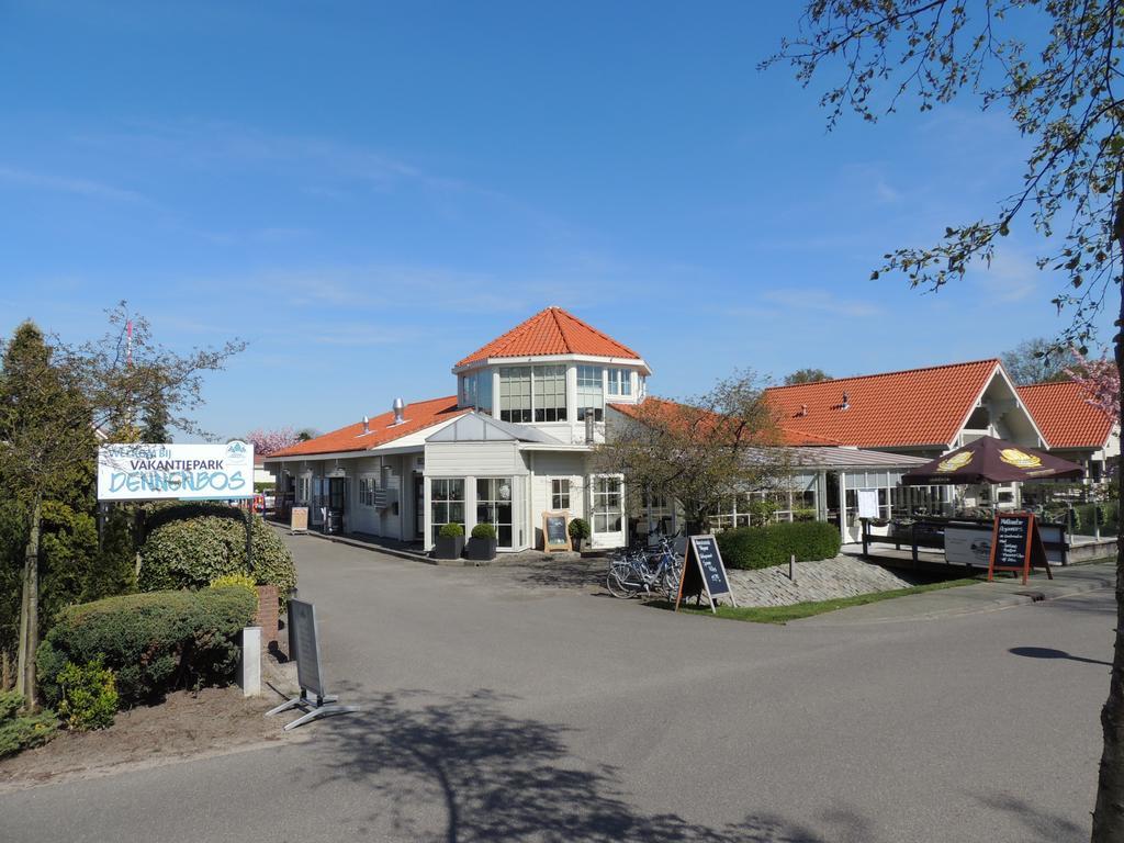 Strandhotel Dennenbos Oostkapelle Eksteriør billede