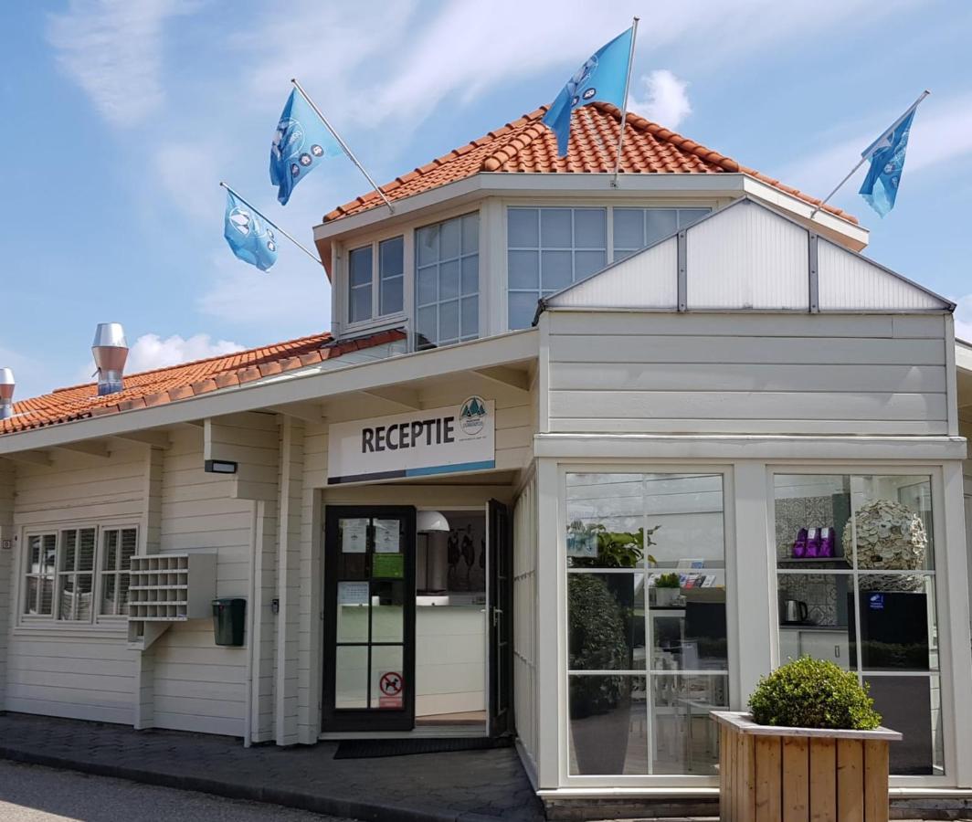 Strandhotel Dennenbos Oostkapelle Eksteriør billede